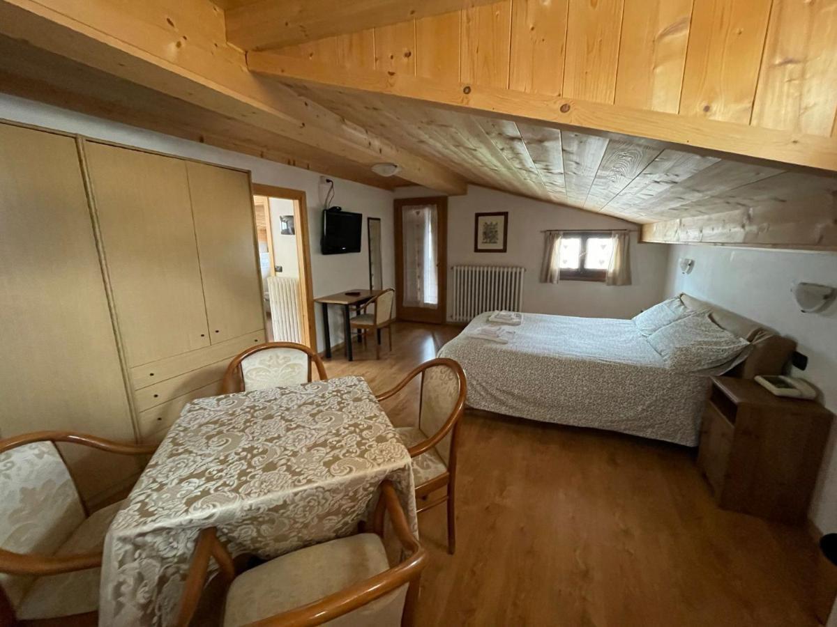 Ambassador Rooms In Bormio, Solo Camera Senza Colazione מראה חיצוני תמונה