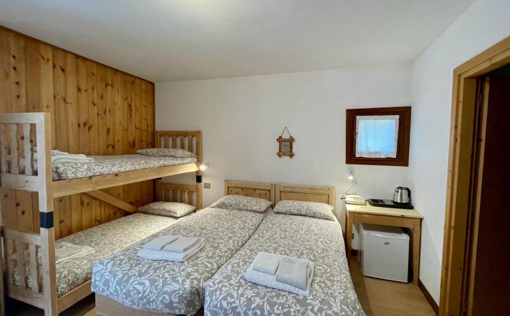 Ambassador Rooms In Bormio, Solo Camera Senza Colazione מראה חיצוני תמונה