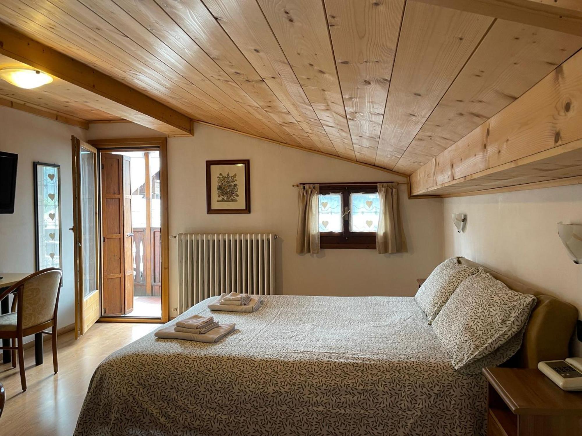 Ambassador Rooms In Bormio, Solo Camera Senza Colazione מראה חיצוני תמונה